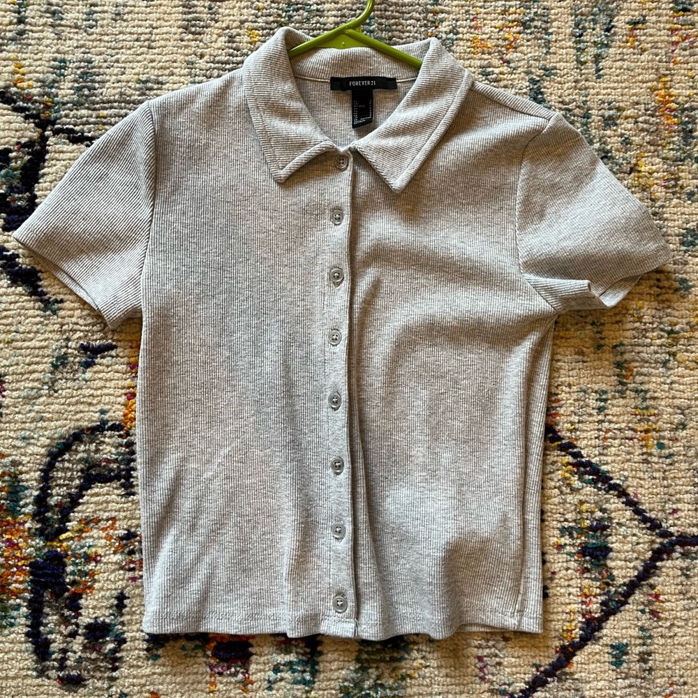 Cropped Collared Tee - Picture 6 of 8
